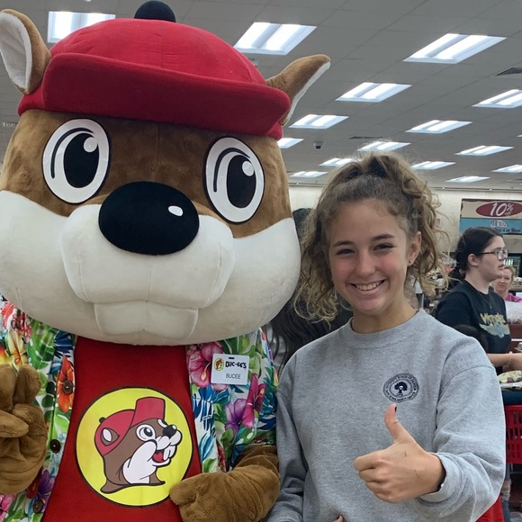 Meet your Posher, Ava - Picture 1 of 1